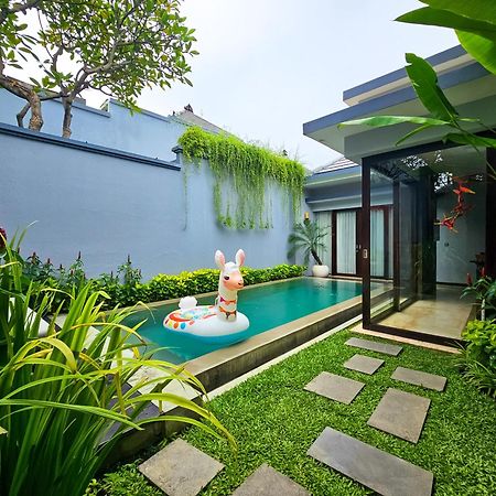 Seminyak Icon - By Karaniya Experience - Chse Certified Villa Exterior photo