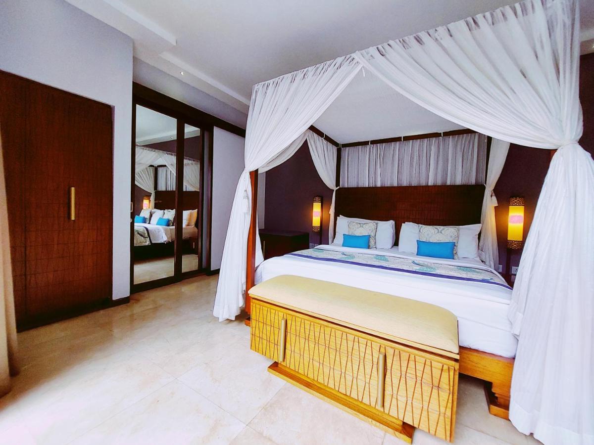 Seminyak Icon - By Karaniya Experience - Chse Certified Villa Exterior photo