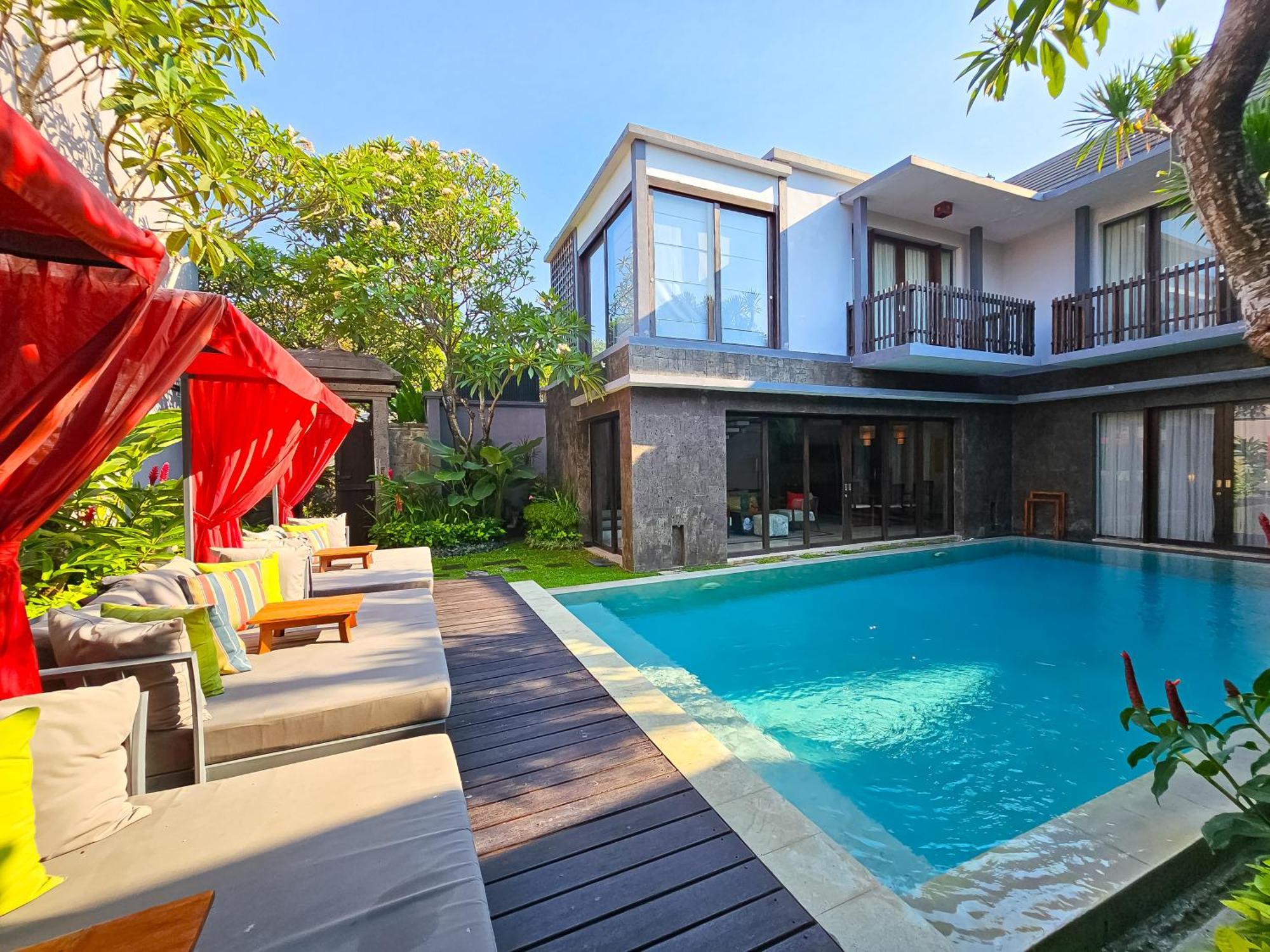 Seminyak Icon - By Karaniya Experience - Chse Certified Villa Exterior photo