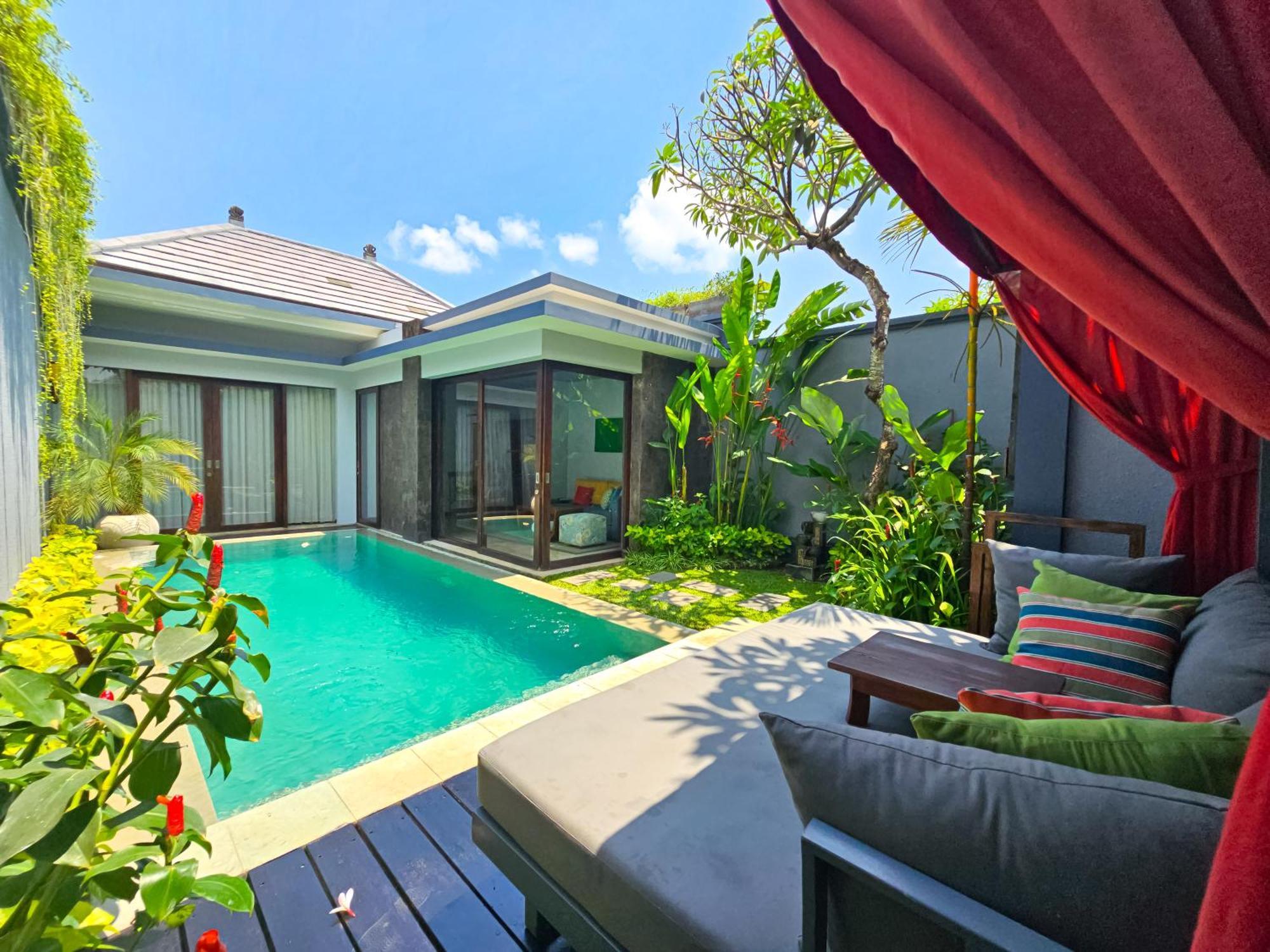 Seminyak Icon - By Karaniya Experience - Chse Certified Villa Exterior photo