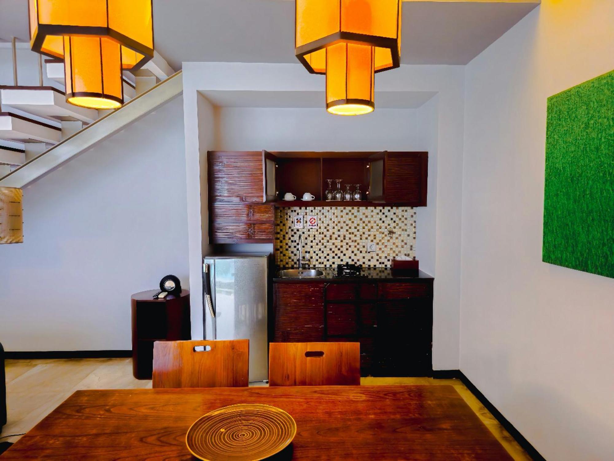 Seminyak Icon - By Karaniya Experience - Chse Certified Villa Exterior photo