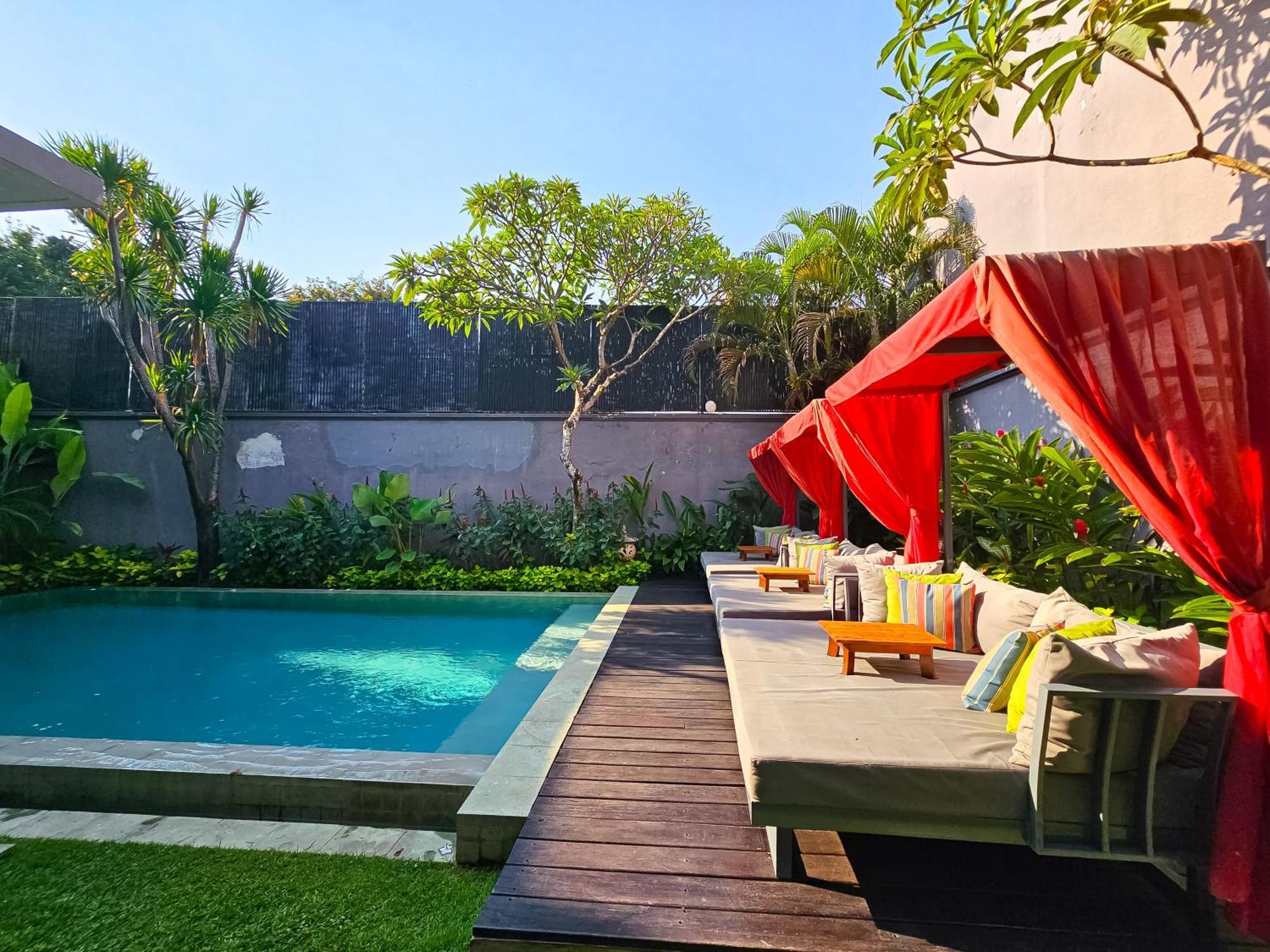 Seminyak Icon - By Karaniya Experience - Chse Certified Villa Exterior photo